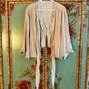 Magnolia Pearl — Stunning silk/cotton embroidered jacket! 🥰